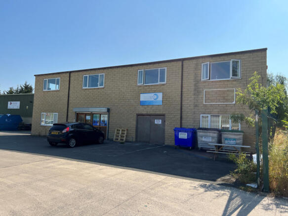 Ground Floor Commercial Office Space - 39.75qm (4