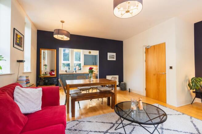 2 bed Apartment for sale Image 9