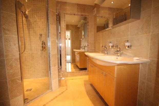 Ensuite