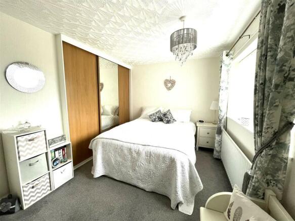 56 hardie avenue (23).jpeg