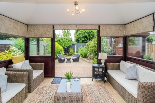 SUN ROOM