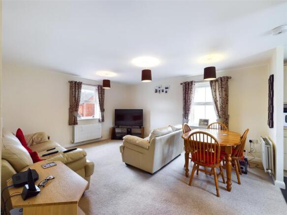 Living/Dining Room