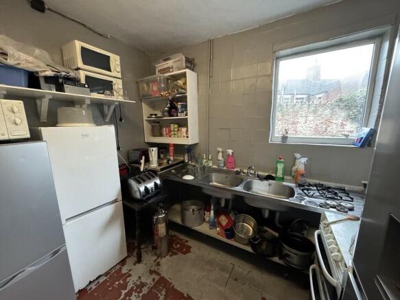 2 bed Flat for sale Image 7