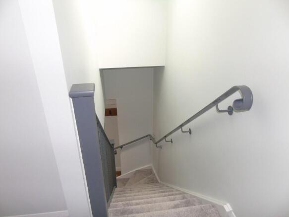 2 bed Detached to rent Image 5