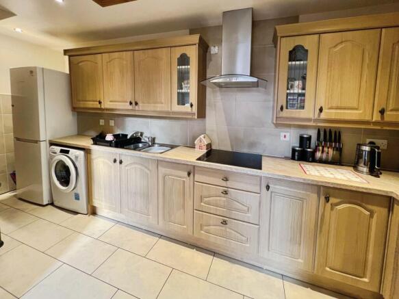 2 bed Terraced for sale Image 6