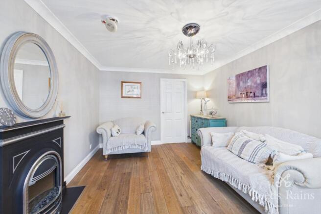 2 bed Terraced for sale Image 5