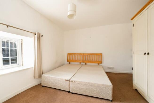 Bedroom 3-2.jpg