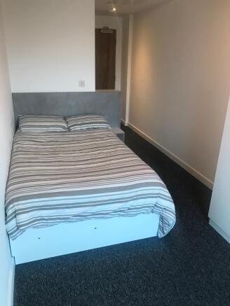 3 bed Apartment to rent Image 7