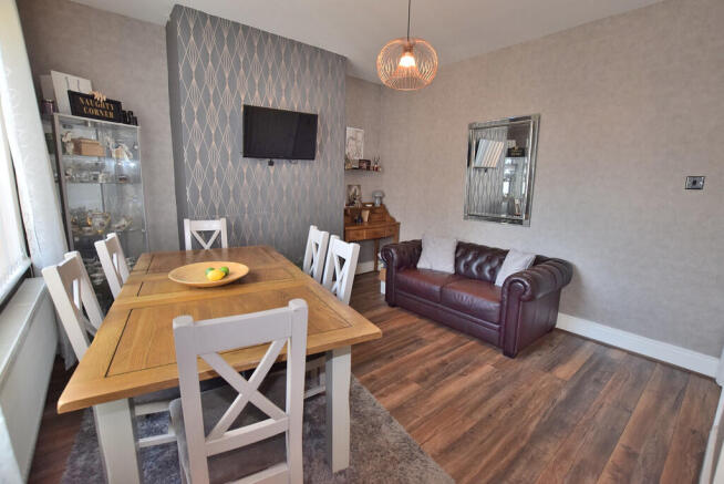 3 bed Semi-Detached for sale Image 7