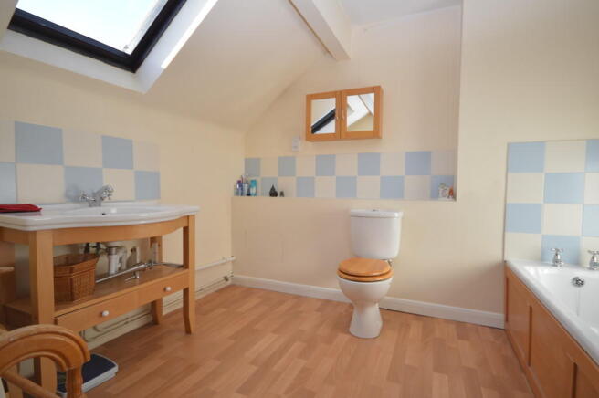 Photo 11