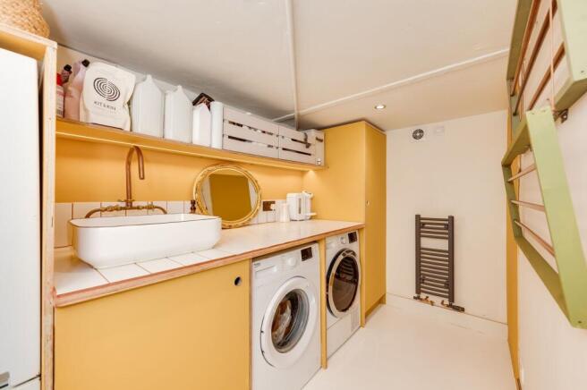2 bed Terraced for sale Image 12