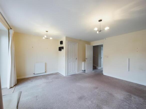 3 bed House for sale Image 7