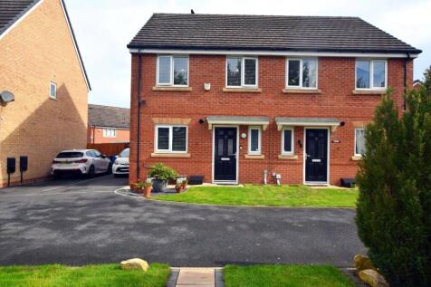 Fleetwith Close, Middleton, Manchester, Greater Manchester, M24