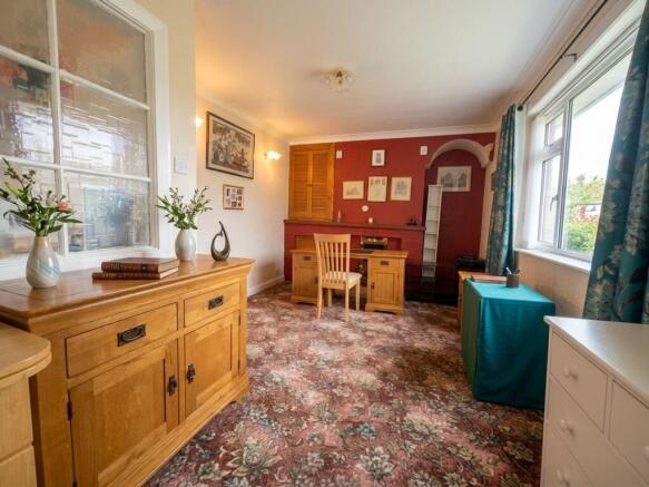3 bed Semi-Detached for sale Image 9