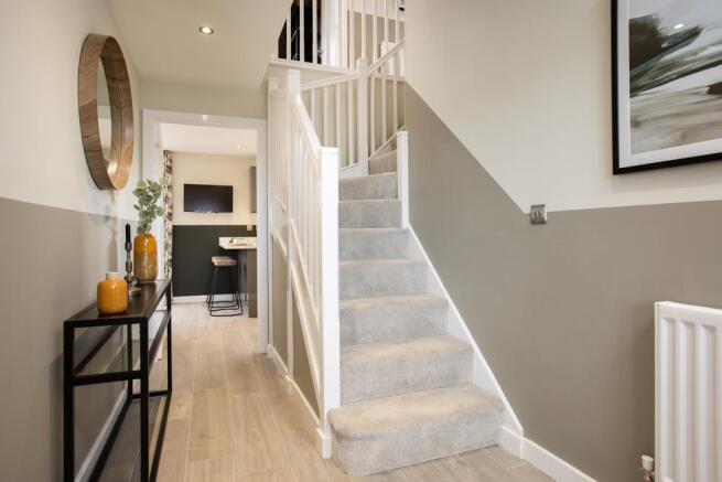 5 bed Detached for sale Image 8