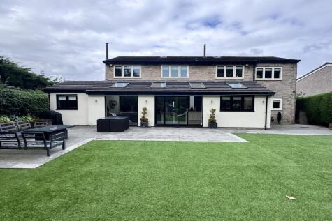 St. Anns Close, Chapel-En-Le-Frith, High Peak