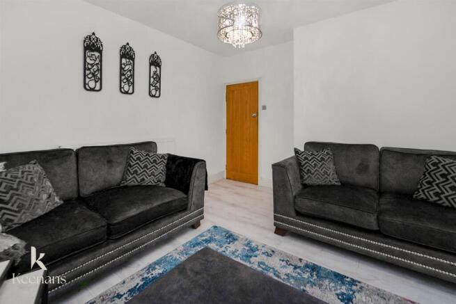 3 bed Semi-Detached for sale Image 7