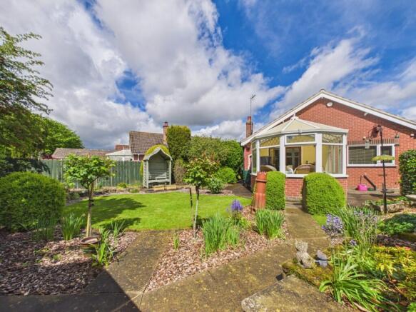 2 bed Detached Bungalow for sale Image 4