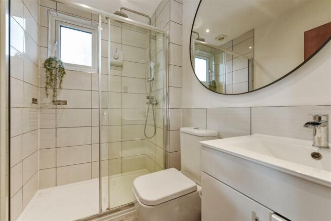 Annexe Shower Room