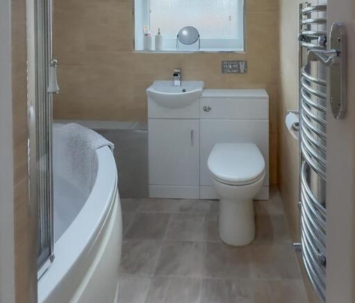 BATHROOM/W.C.