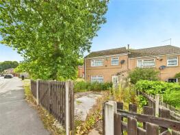 6, Walnut Tree Gardens, Nottingham NG6 7DB