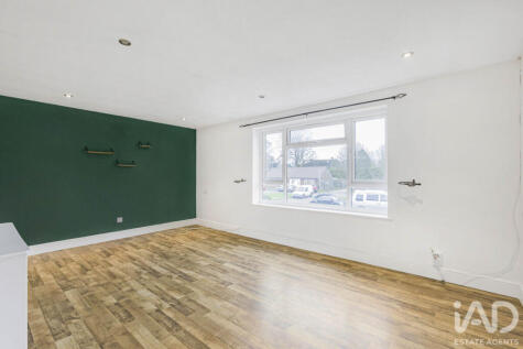 Whitebarns, Buntingford, SG9