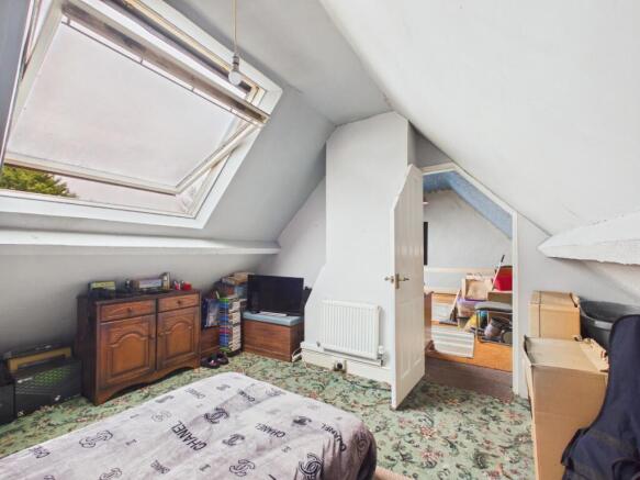 3 bed Semi-Detached for sale Image 12