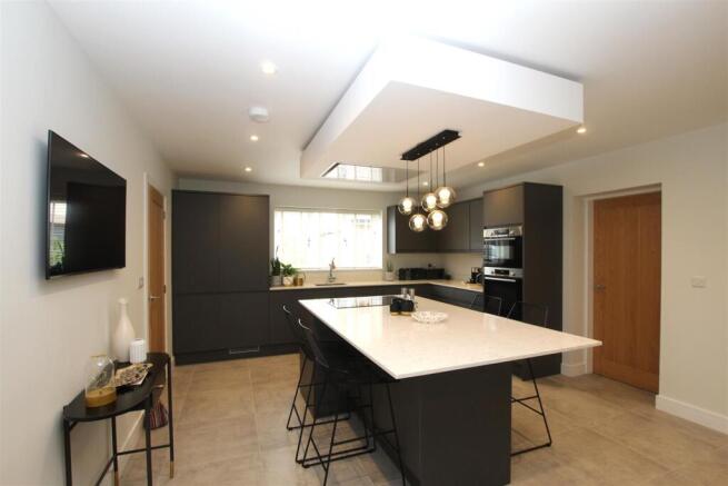 Kitchen Area.JPG