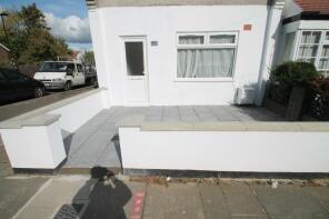 50a, Nursery Road, London N14 5QB