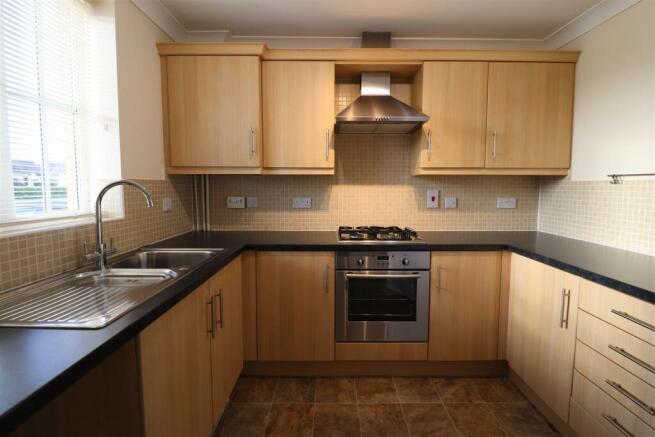 Kitchen 2.jpg