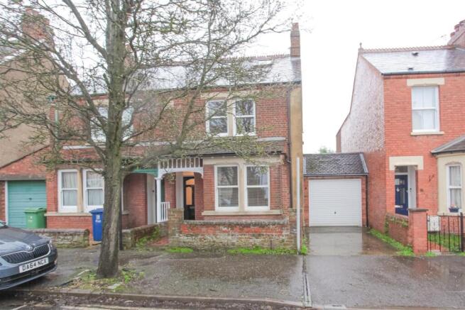 Front of property 2.jpg