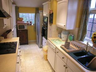 KITCHEN: