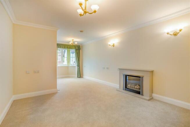 8608778-interior07.jpg