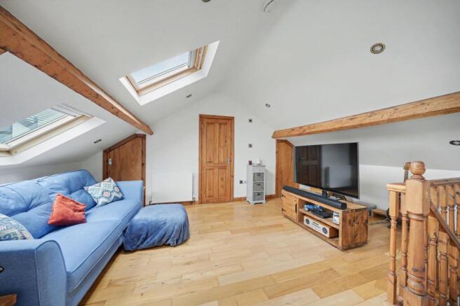 ATTIC ROOM 1