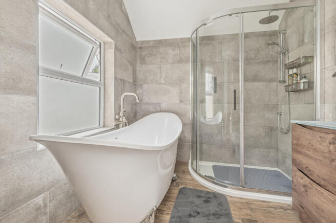 5 bed Terraced for sale Image 5