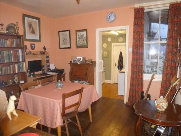 Photo 3