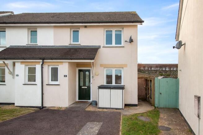 3-bed semi-detached on Brennacott Place, Bideford, EX39, £195,000