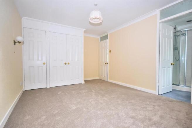 Bedroom 1.jpg