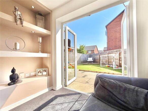 3 bed Semi-Detached for sale Image 4