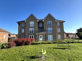 43, Riverside Avenue, Barlby, Selby YO8 5NA