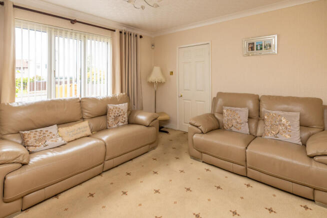 3 bed Semi-Detached for sale Image 7