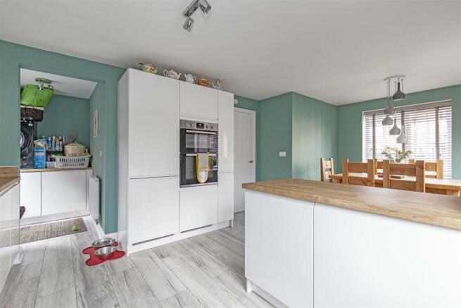 Kitchen-5.jpg