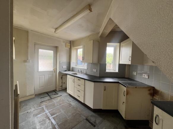 15 Turreff Avenue, Donnington, Telford, Shropshire TF2 8EX photo 4