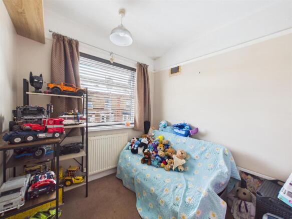 3 bed Semi-Detached for sale Image 8