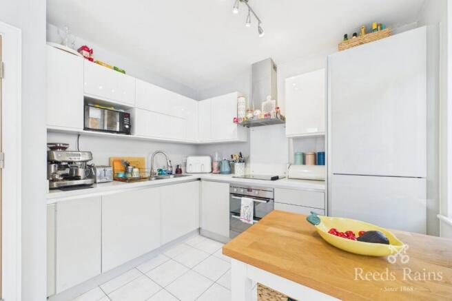 2 bed Semi-Detached for sale Image 6