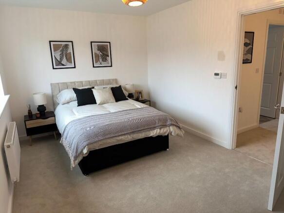 2 bed Town House for sale Image 5