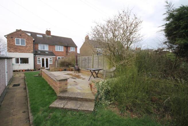 LARGE REAR GARDEN