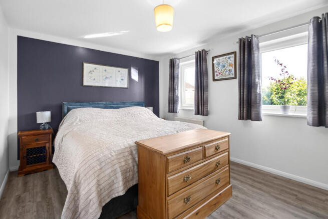 4 bed Detached for sale Image 11
