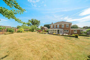 4, Leverton Gate, Broome Manor, Swindon SN3 1ND
