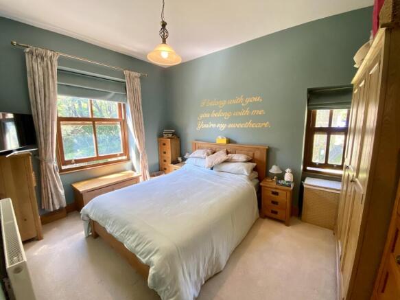 3 bed Semi-Detached for sale Image 9